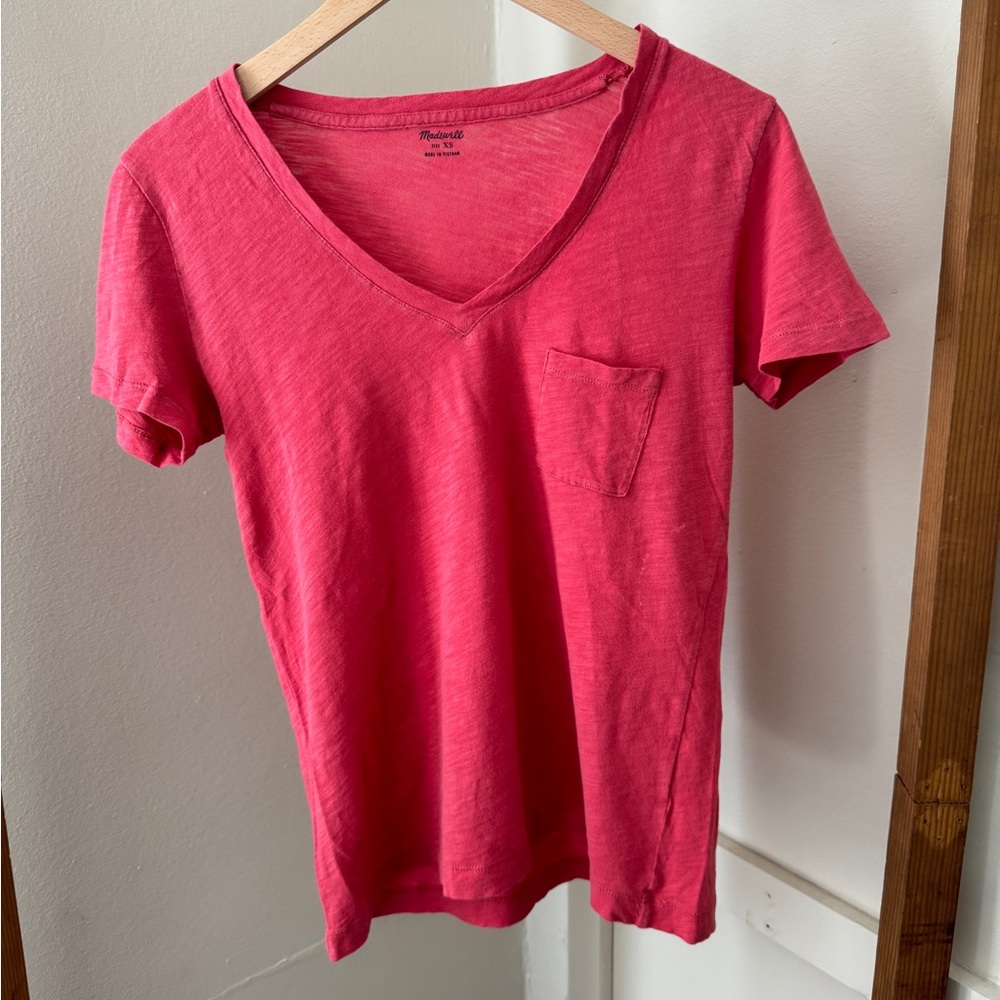 Madewell Coral Short Sleeve V-Neck Tee